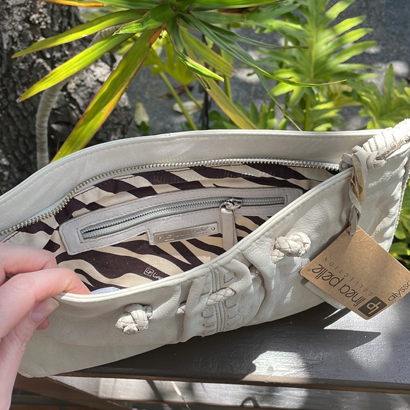 Linea Pelle Alyssa Collection Clutch! - Picture 12 of 15